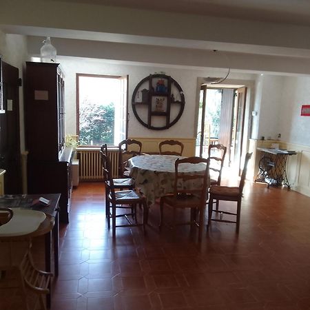 Les Favouilles - Gite & Chambres D Hotes Dauphin Exterior foto