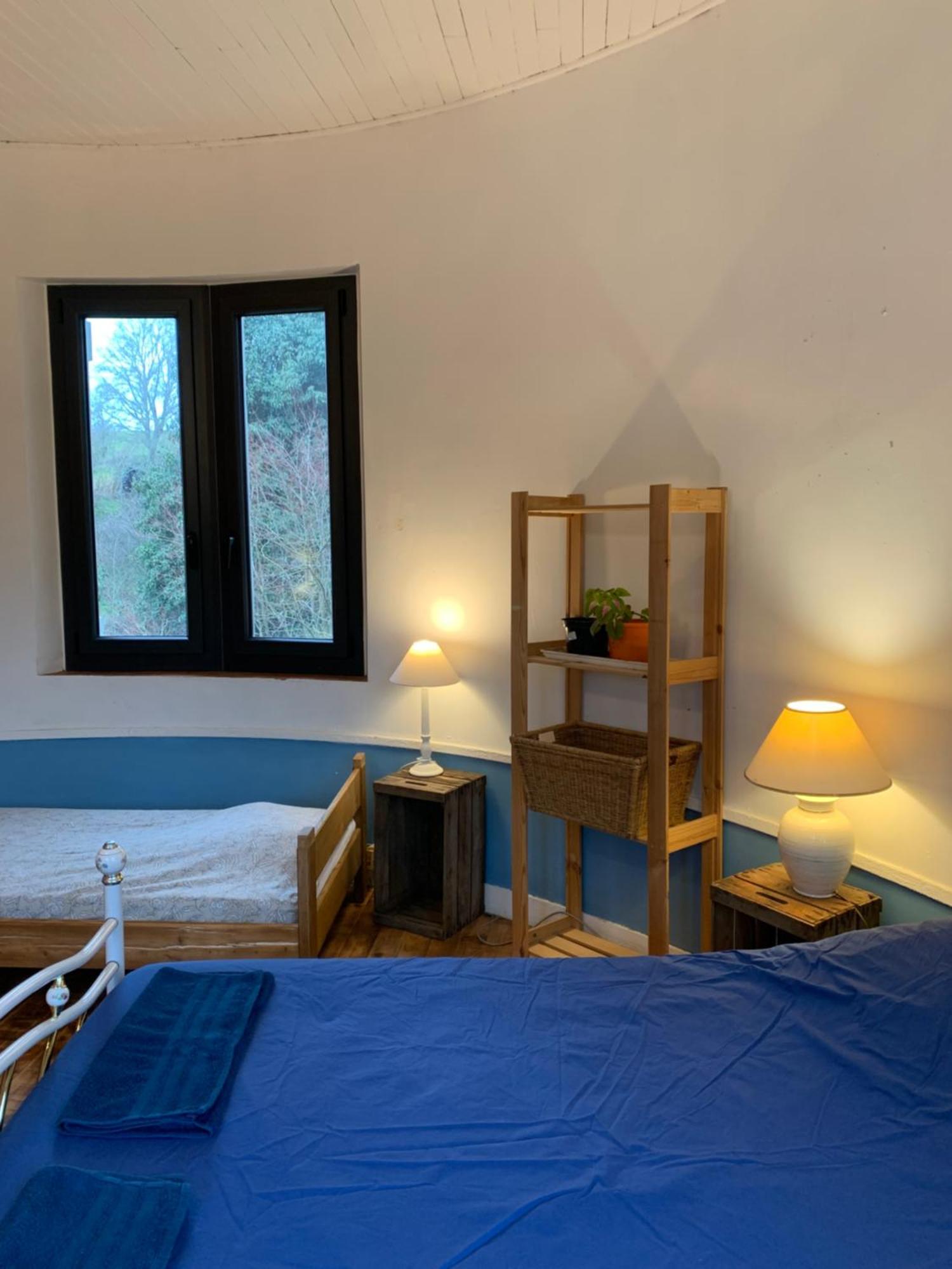 Les Favouilles - Gite & Chambres D Hotes Dauphin Quarto foto