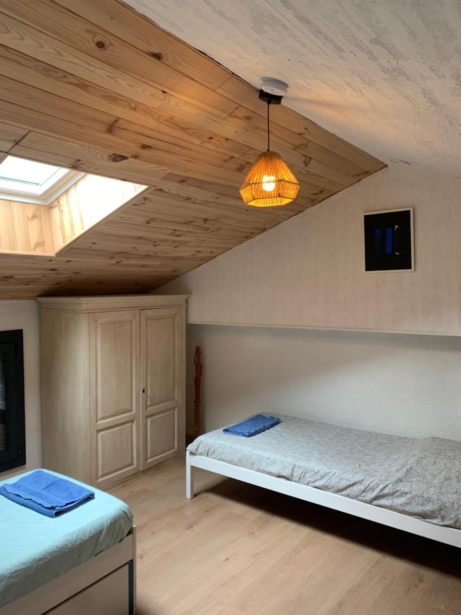 Les Favouilles - Gite & Chambres D Hotes Dauphin Quarto foto