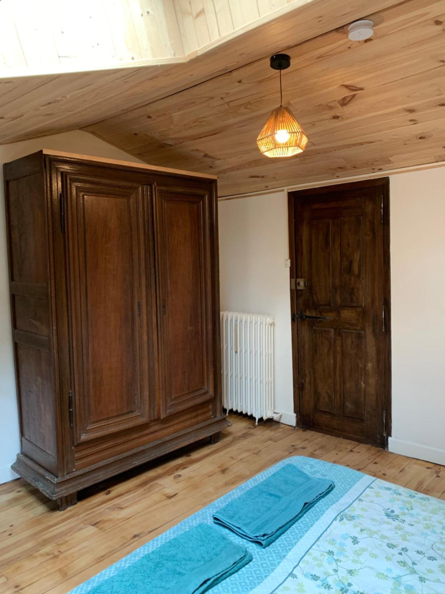 Les Favouilles - Gite & Chambres D Hotes Dauphin Quarto foto